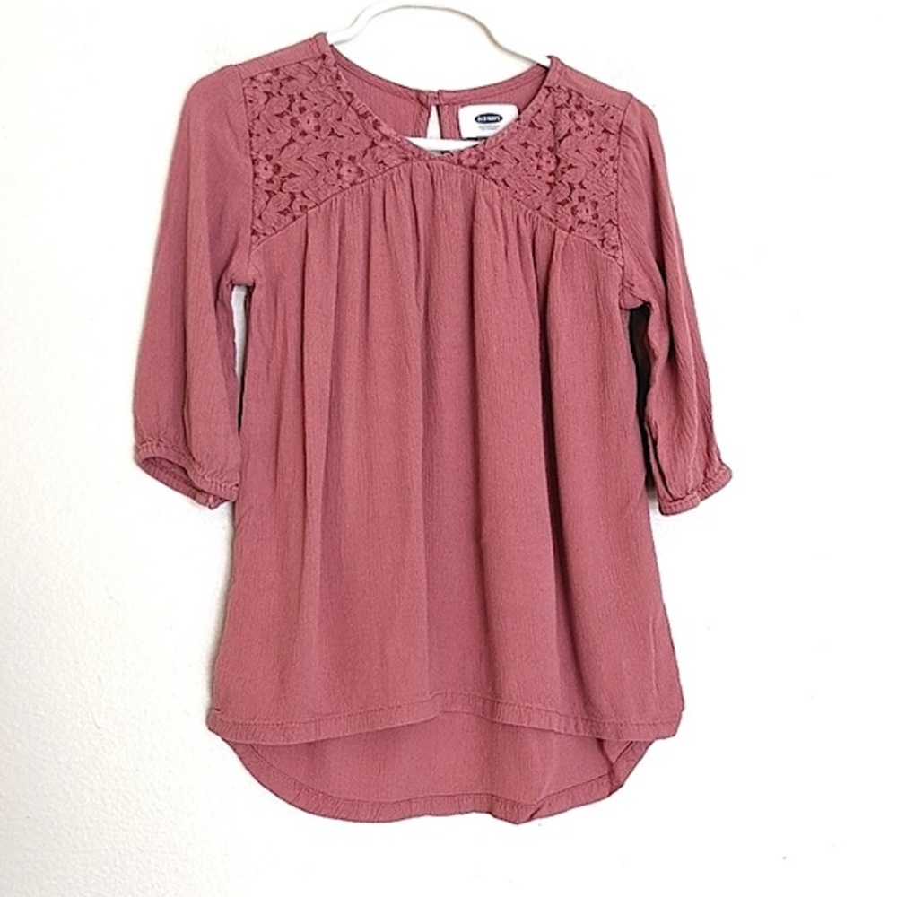Old Navy Lace Yoke Crinkle Blouse size XS